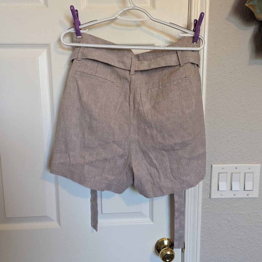 High Tie Waist | Baggy | Pleated | Khaki SHORTS | Banana Republic | 10 | EUC - Picture 2 of 11